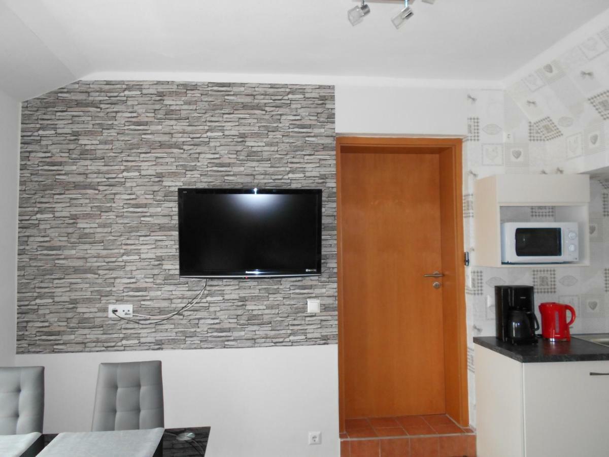 Ferienapartment-Monteurwohnung-Muldestausee Pouch Εξωτερικό φωτογραφία